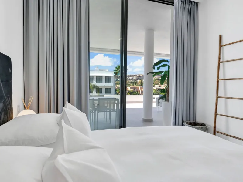 Located in the sought-after Cataleya Phase 2, this rare 2-bedroom first-floor apartment combines modern luxury, expansive outdoor living, and a prime Costa del Sol address. With only three apartments of this layout in the entire development, it offers unm