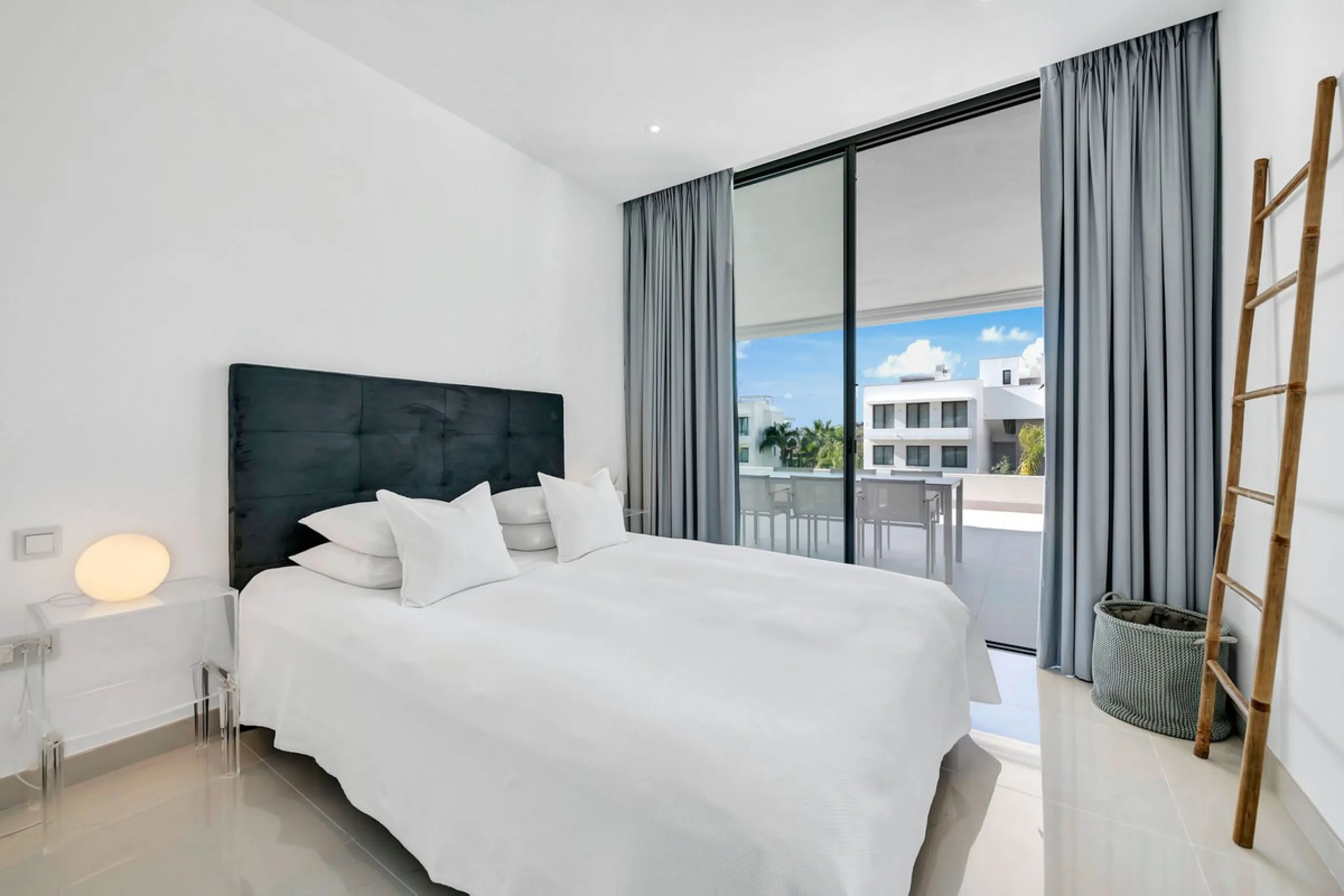 Located in the sought-after Cataleya Phase 2, this rare 2-bedroom first-floor apartment combines modern luxury, expansive outdoor living, and a prime Costa del Sol address. With only three apartments of this layout in the entire development, it offers unm