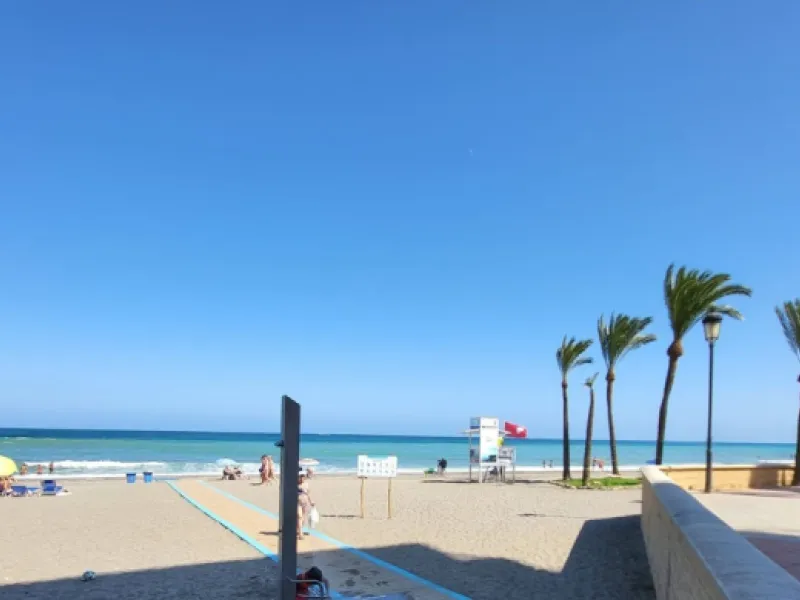 Excellent Investment Opportunity. Restaurant on the beachfront, located in the charming coastal town of Sabinillas (Málaga), with spectacular panoramic sea views.