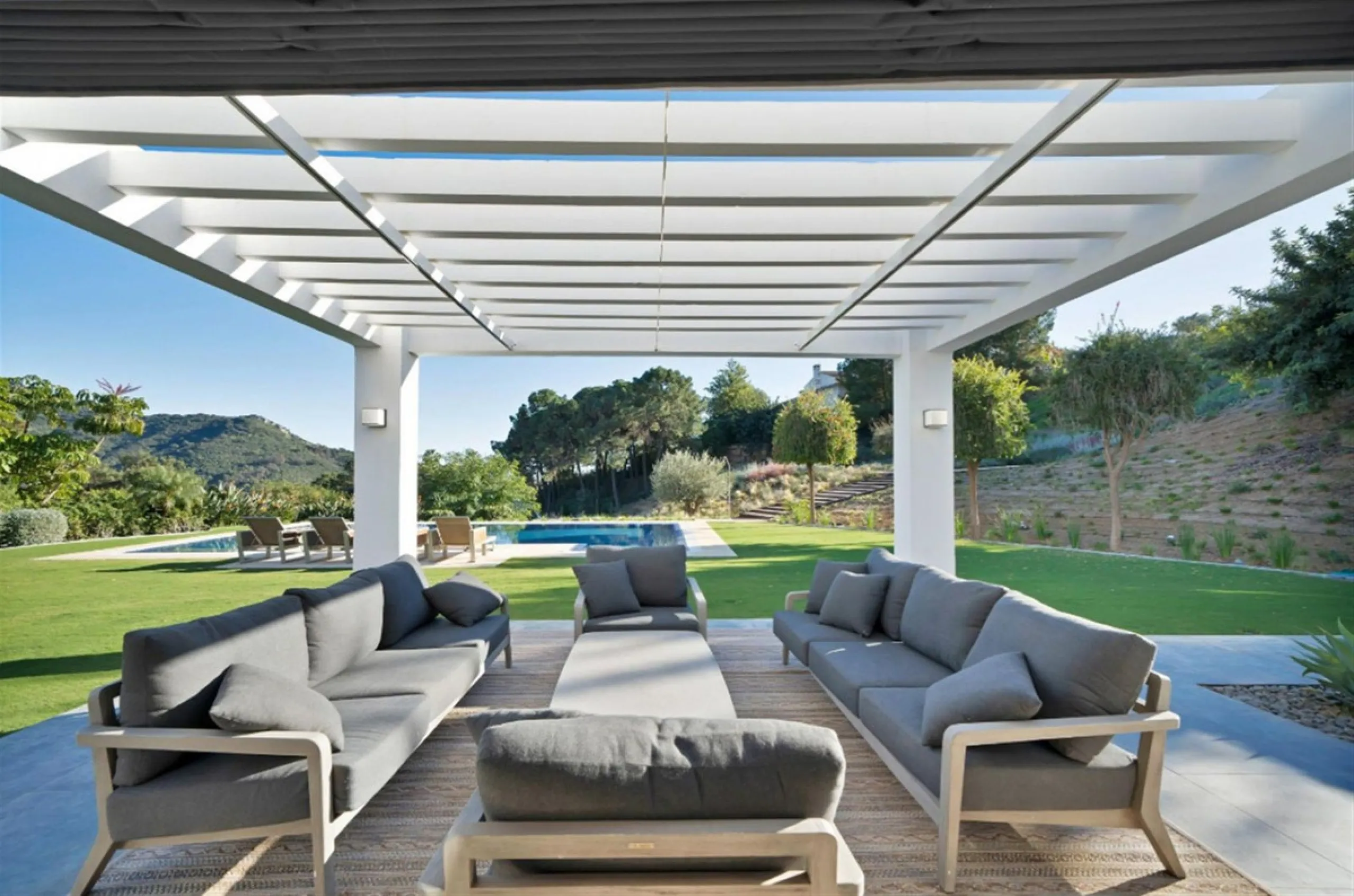 Beautiful Villa on a double plot located in the exclusive Monte Mayor estate, Benahavís