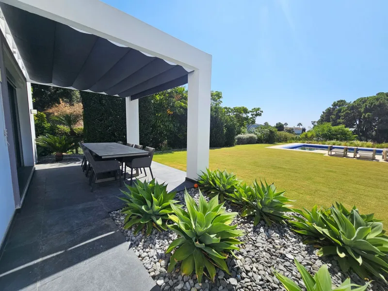 Beautiful Villa on a double plot located in the exclusive Monte Mayor estate, Benahavís