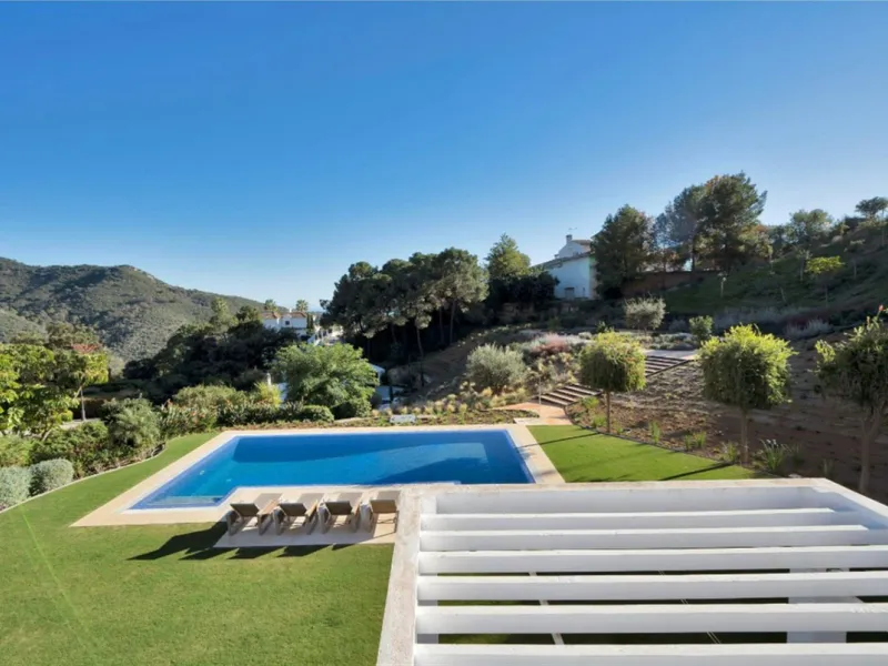 Beautiful Villa on a double plot located in the exclusive Monte Mayor estate, Benahavís