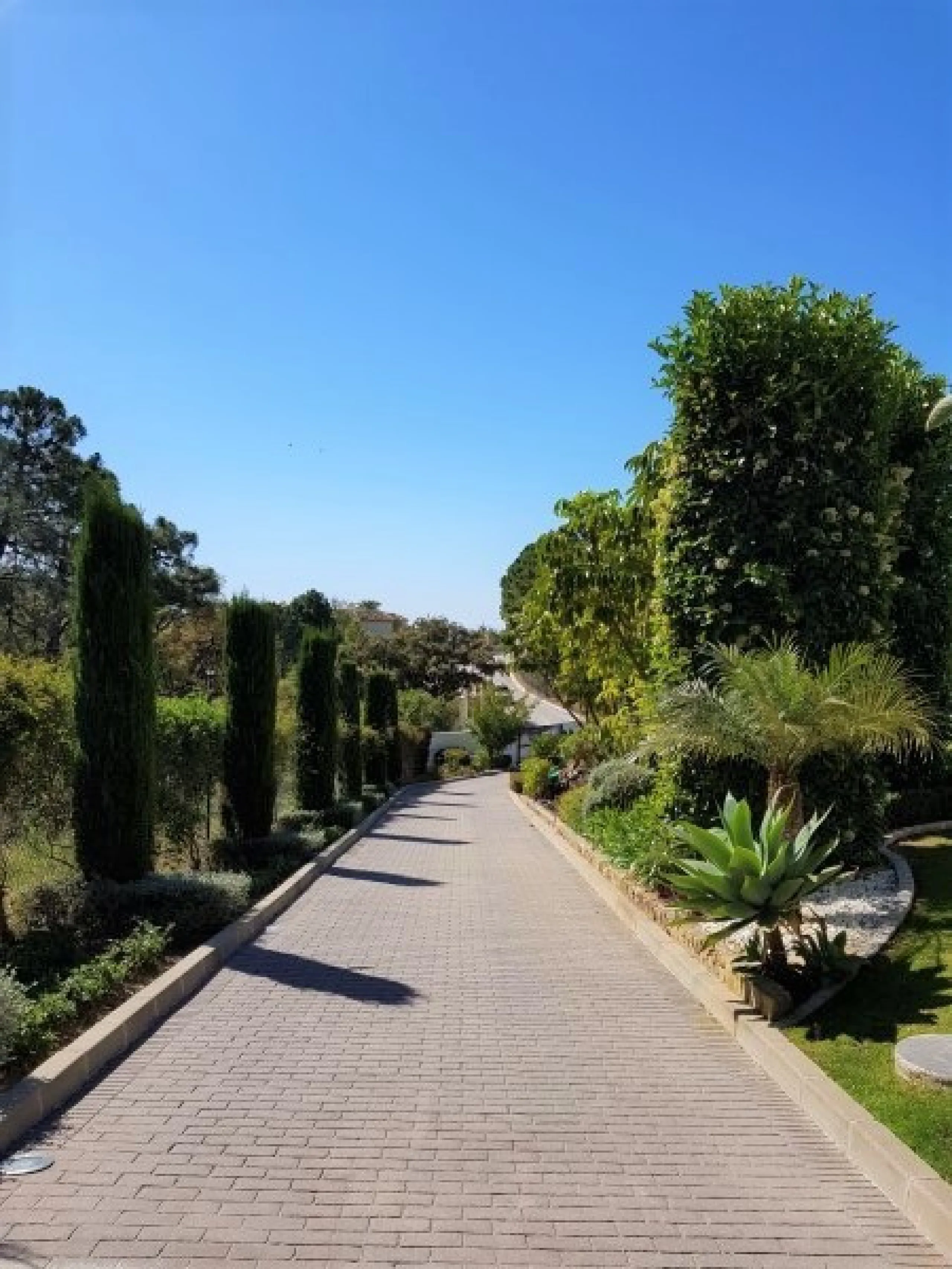 Beautiful Villa on a double plot located in the exclusive Monte Mayor estate, Benahavís