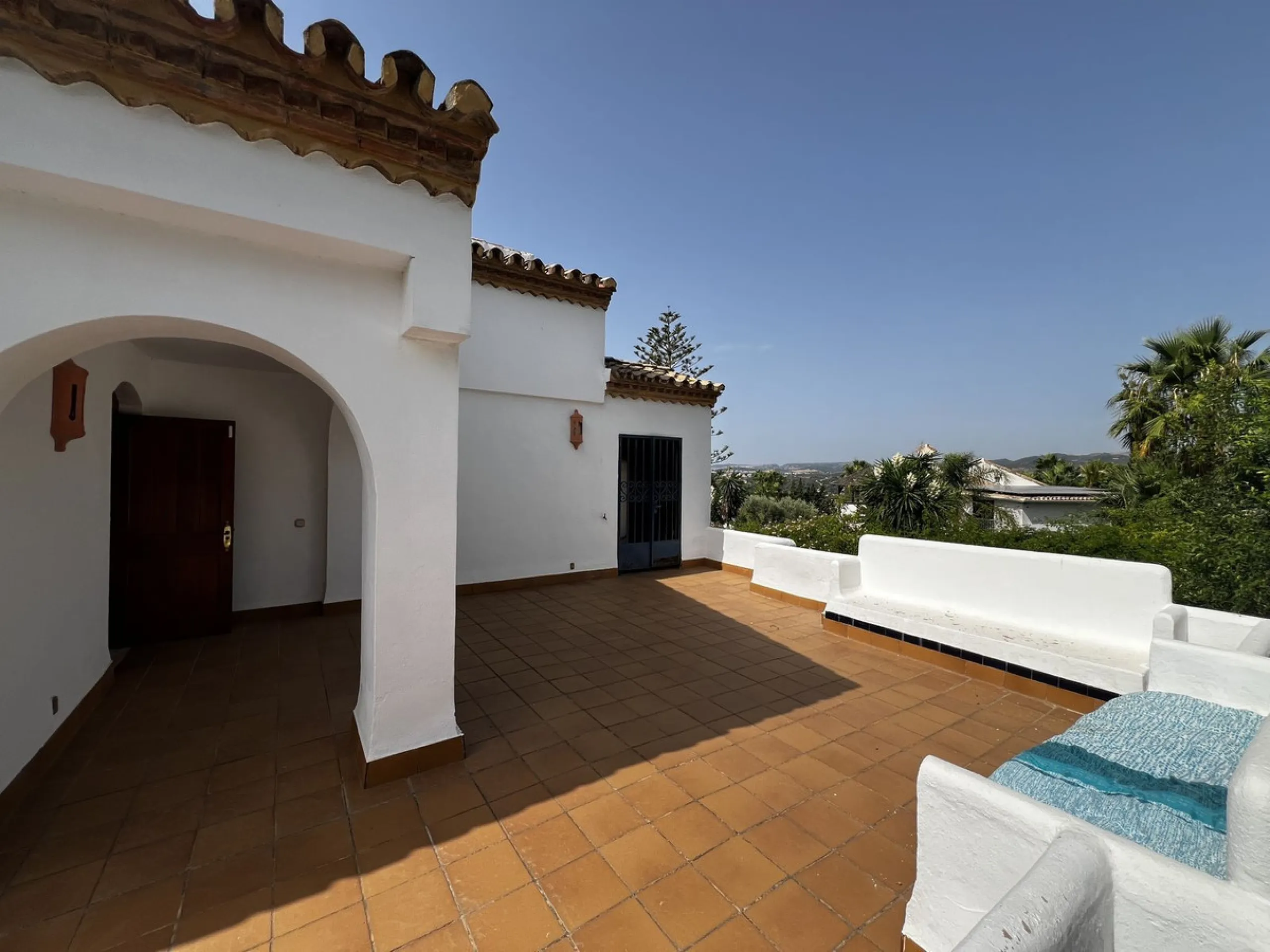 *Spacious Villa with Sea Views in Estepona / Seghers*