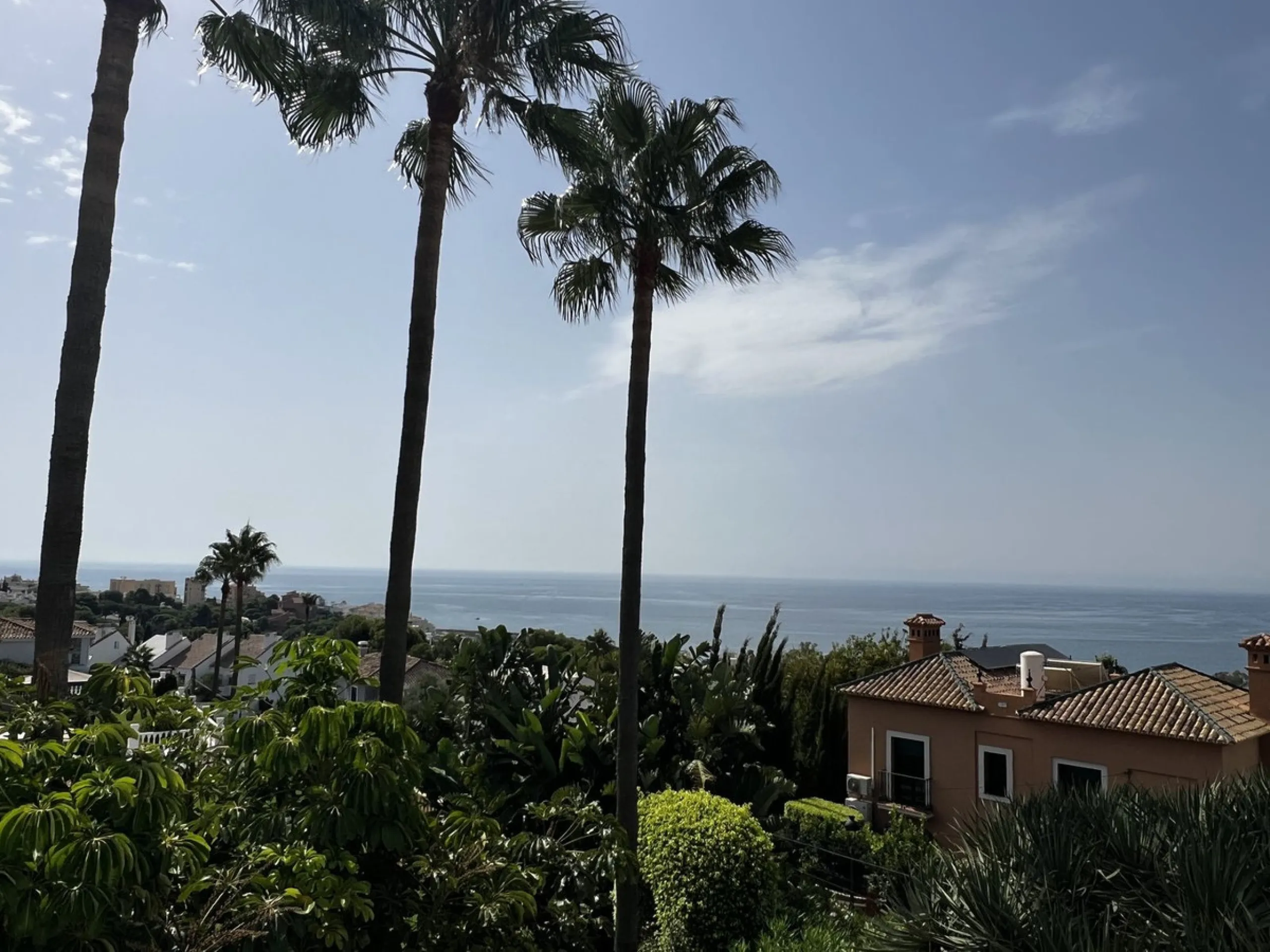 *Spacious Villa with Sea Views in Estepona / Seghers*