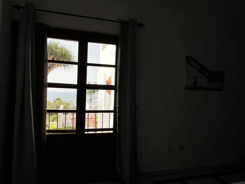 *Spacious Villa with Sea Views in Estepona / Seghers*