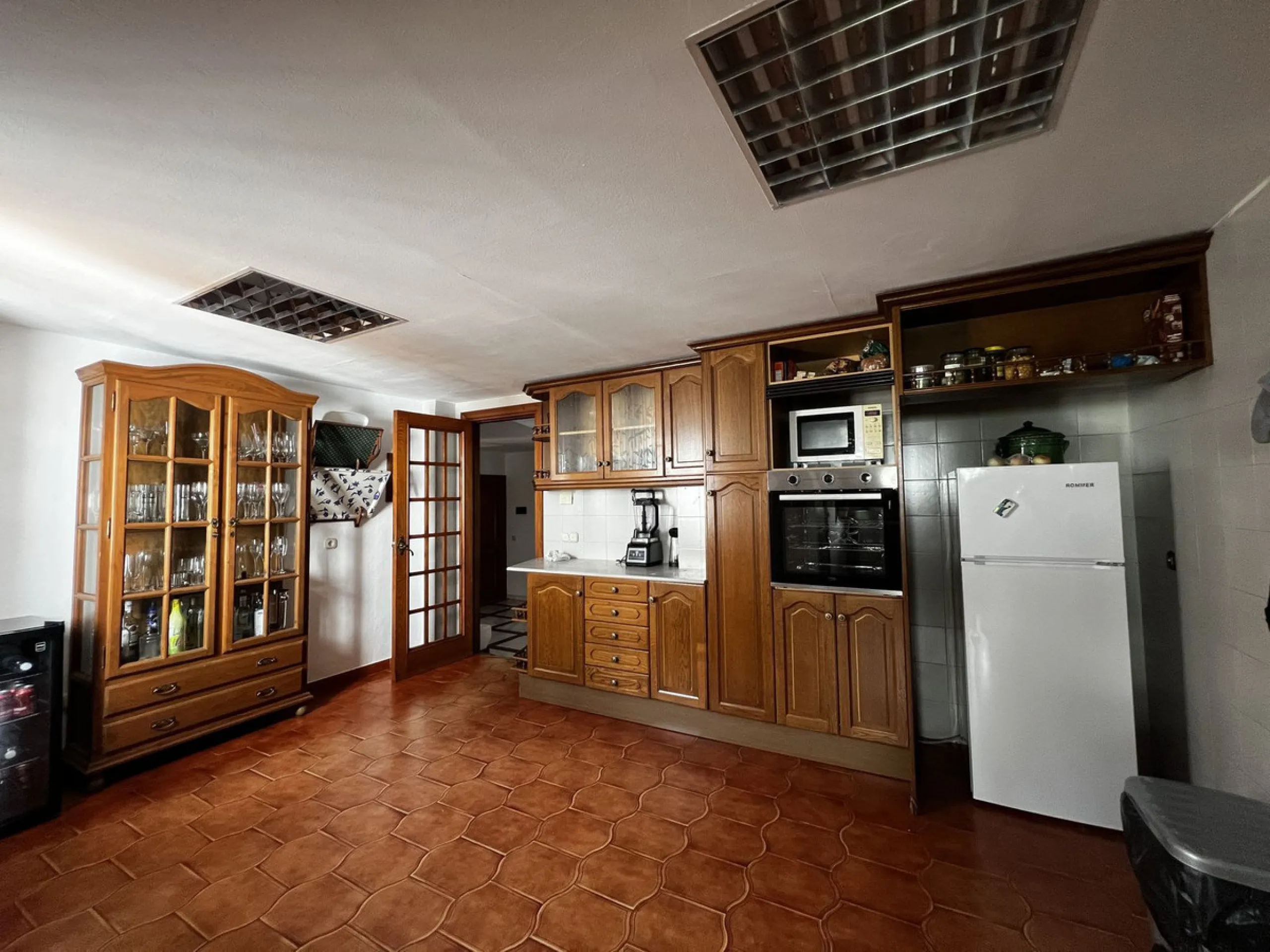 *Spacious Villa with Sea Views in Estepona / Seghers*