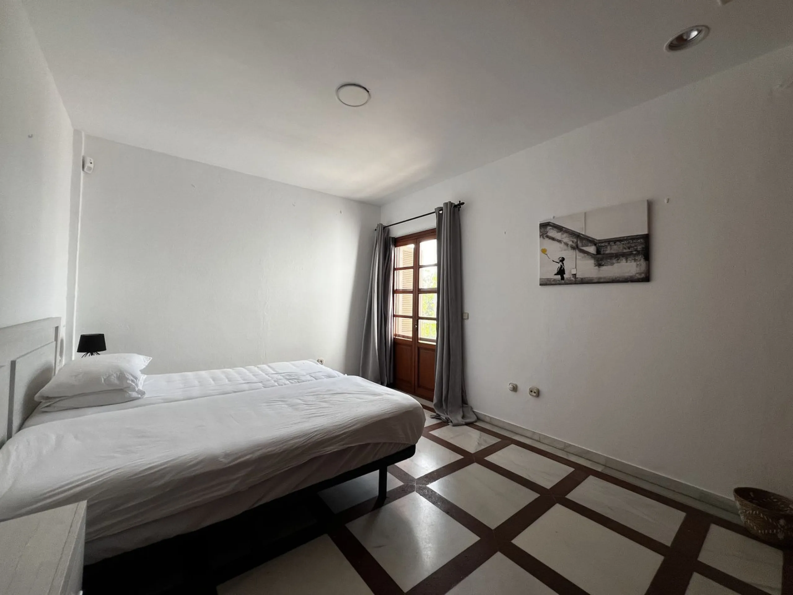 *Spacious Villa with Sea Views in Estepona / Seghers*