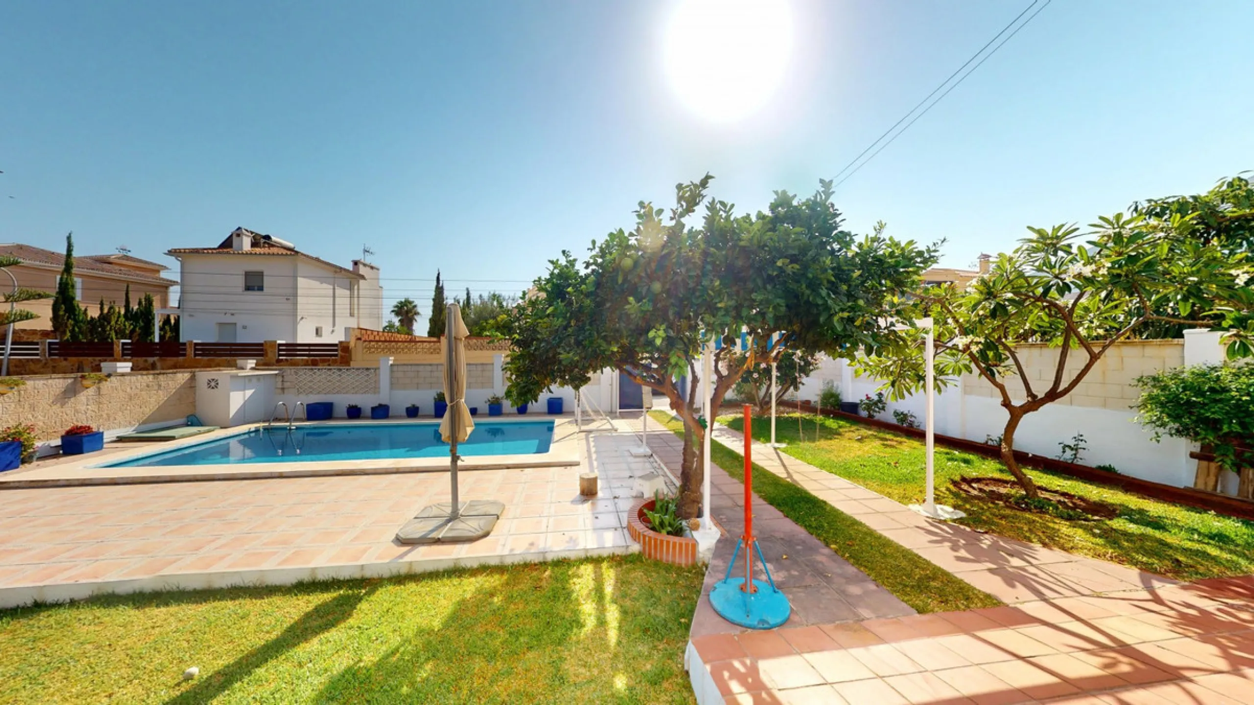 This beautiful Spanish villa spans two floors and features three bedrooms, including an impressive primary suite, and two bathrooms, blending traditional Andalusian charm with modern comfort. The Mediterranean-inspired design is reflected in the terracott