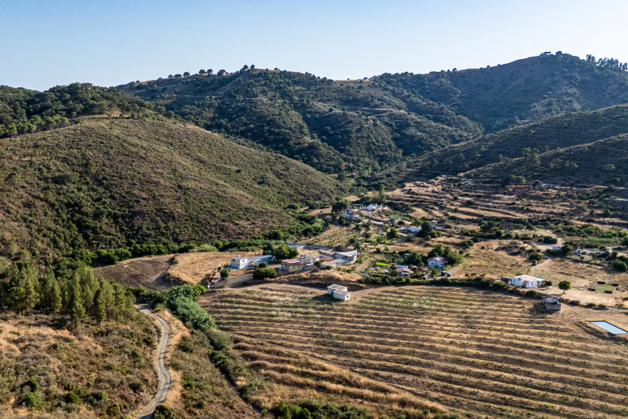 Finca Río Linarejos is a rare self-sustaining oasis in the heart of Andalucia, representing a unique investment opportunity that perfectly combines independence, safety, sustainability, and long-term financial potential. This exclusive estate offers more 