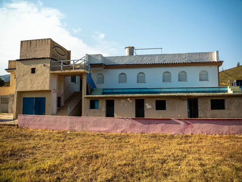 Finca Río Linarejos is a rare self-sustaining oasis in the heart of Andalucia, representing a unique investment opportunity that perfectly combines independence, safety, sustainability, and long-term financial potential. This exclusive estate offers more 