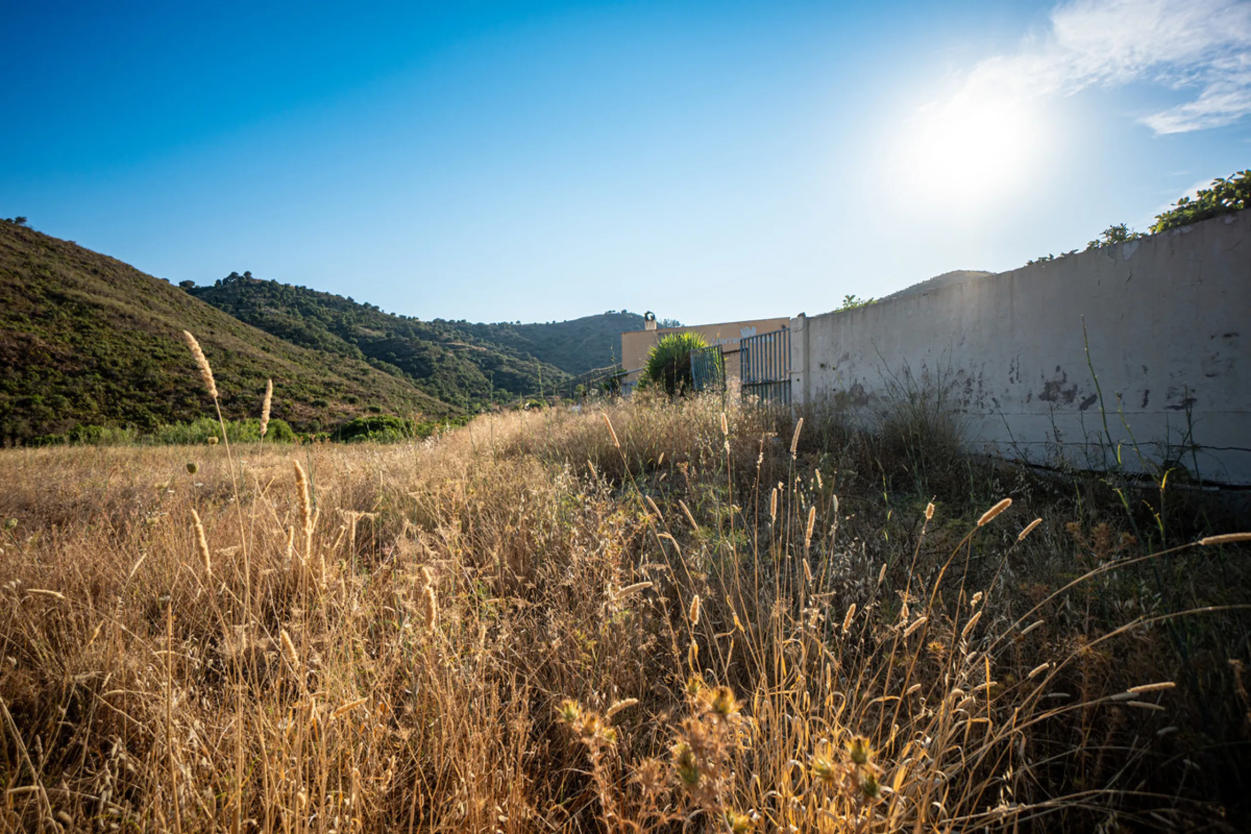 Finca Río Linarejos is a rare self-sustaining oasis in the heart of Andalucia, representing a unique investment opportunity that perfectly combines independence, safety, sustainability, and long-term financial potential. This exclusive estate offers more 