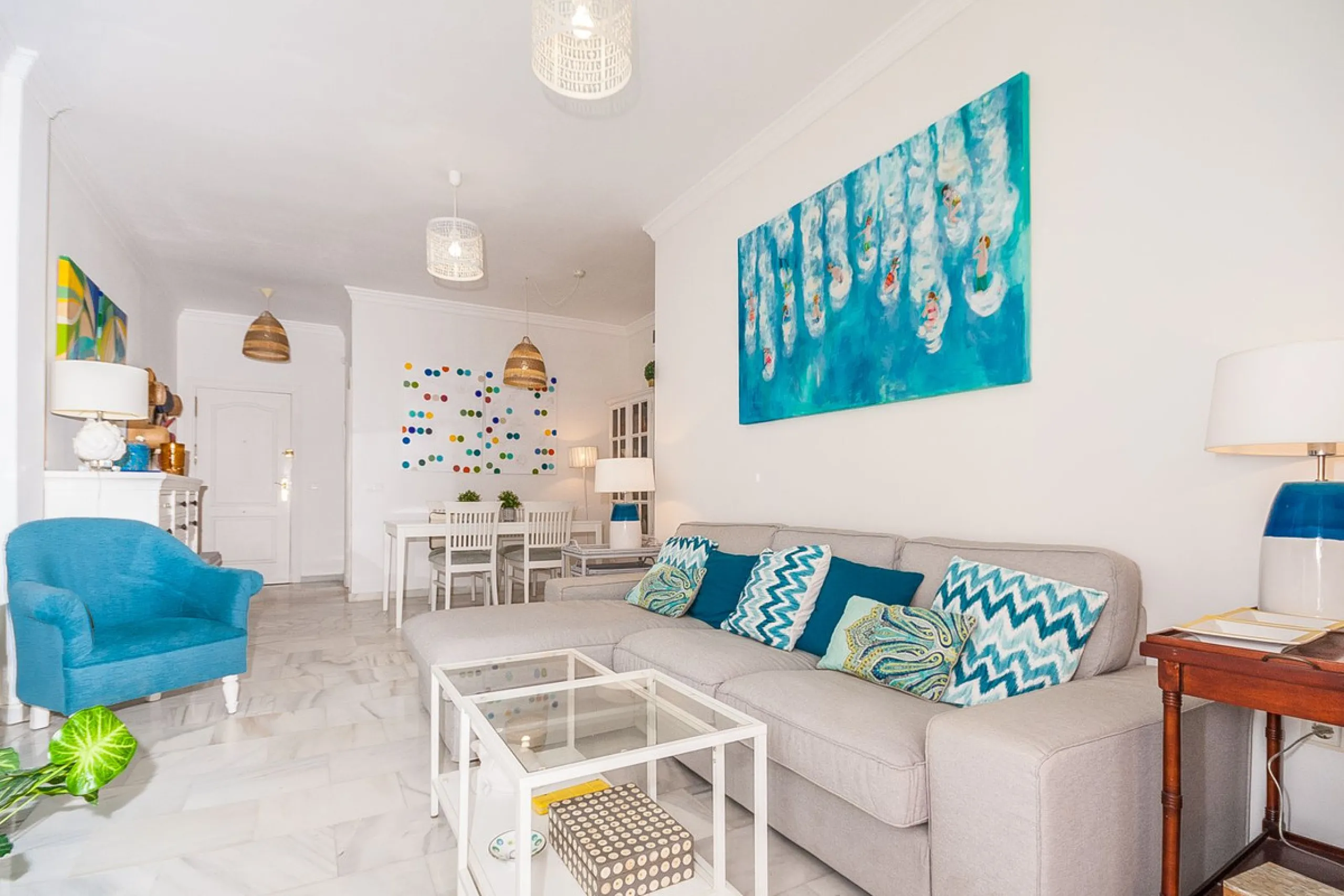 Located in the sought-after beachside area of Carib Playa, this spacious 3-bedroom, 2-bathroom apartment offers the perfect blend of comfort and convenience.