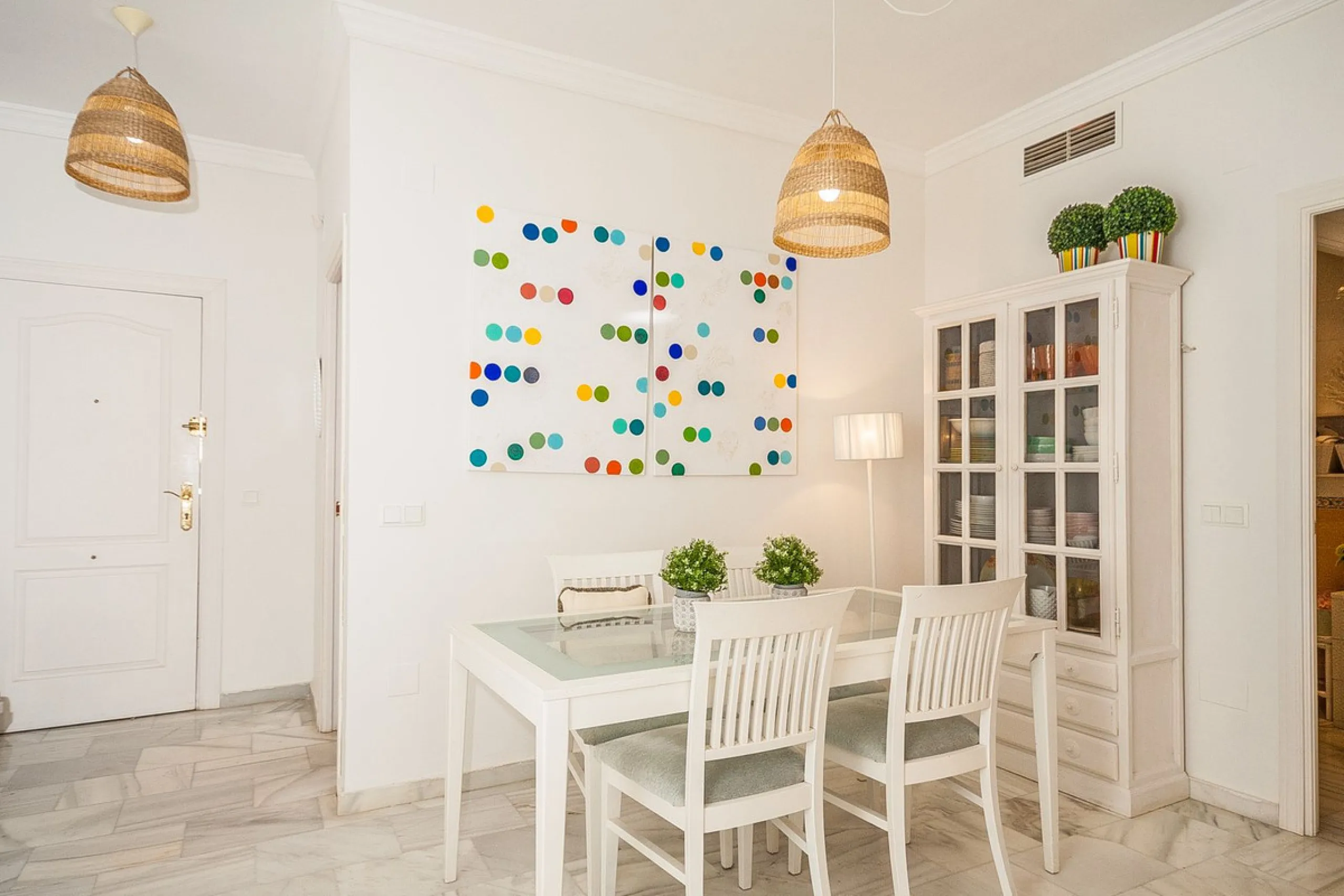 Located in the sought-after beachside area of Carib Playa, this spacious 3-bedroom, 2-bathroom apartment offers the perfect blend of comfort and convenience.