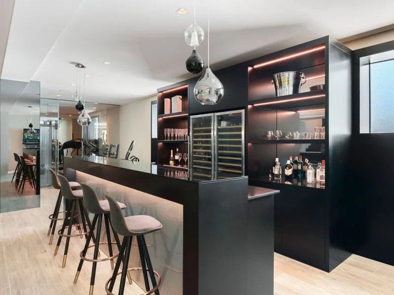 House - Detached Villa в продаже в Marbella, Málaga. В доме 5 спален и 6 ванных комнат. Площадь дома 586 м². Площадь участка 1272 м²