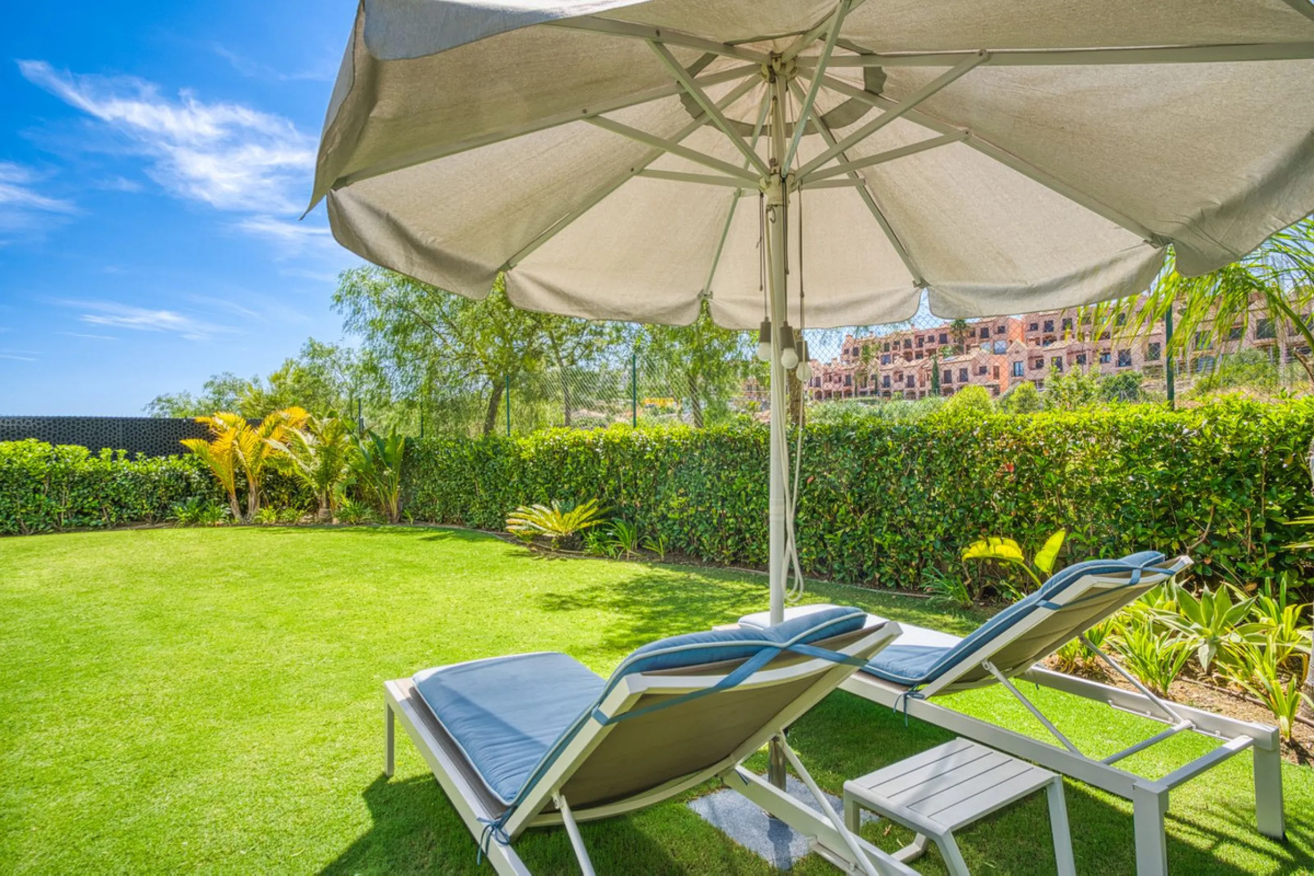 Elegant Three-Bedroom Detached Villa – Frontline Golf, West of Estepona
