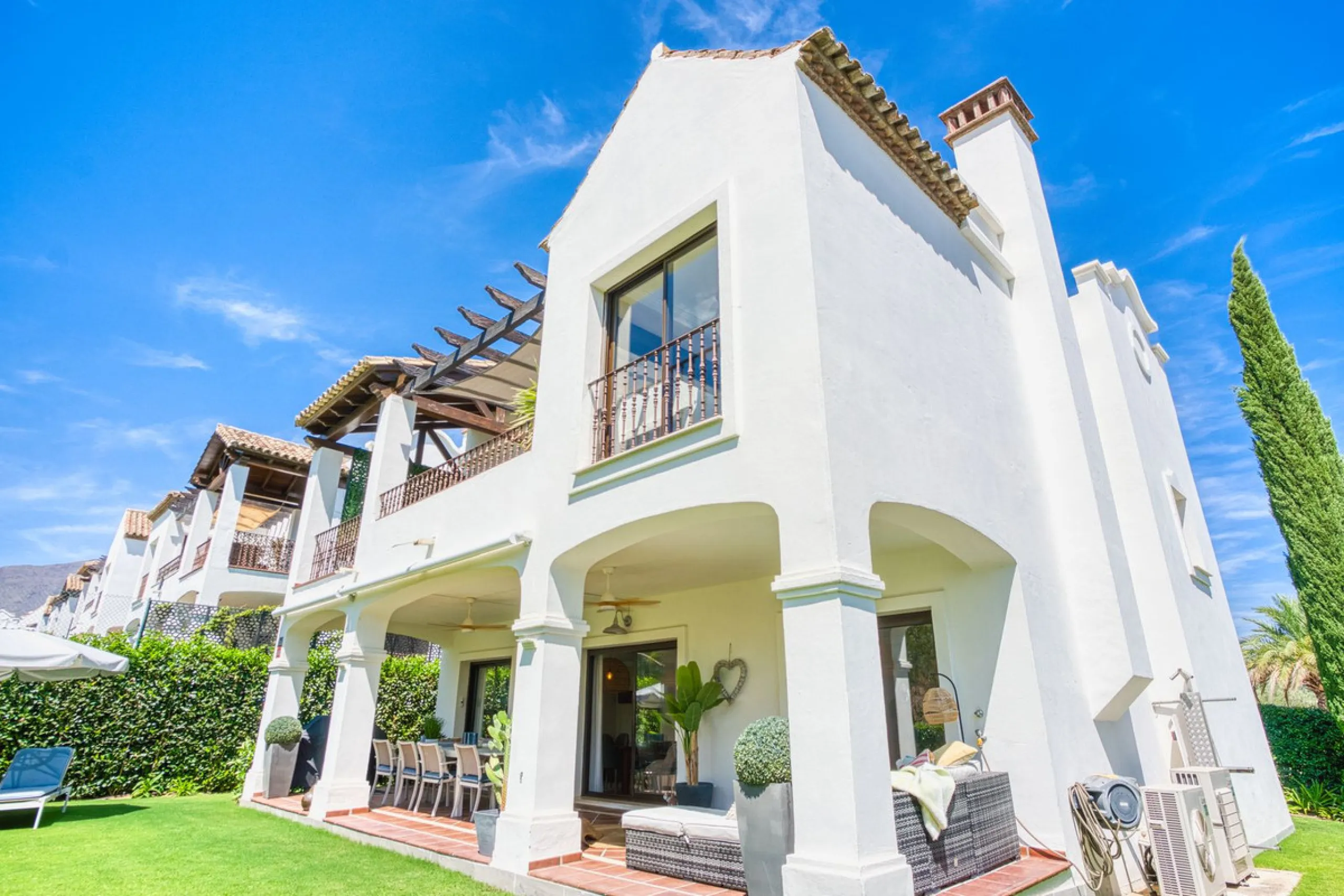 Elegant Three-Bedroom Detached Villa – Frontline Golf, West of Estepona