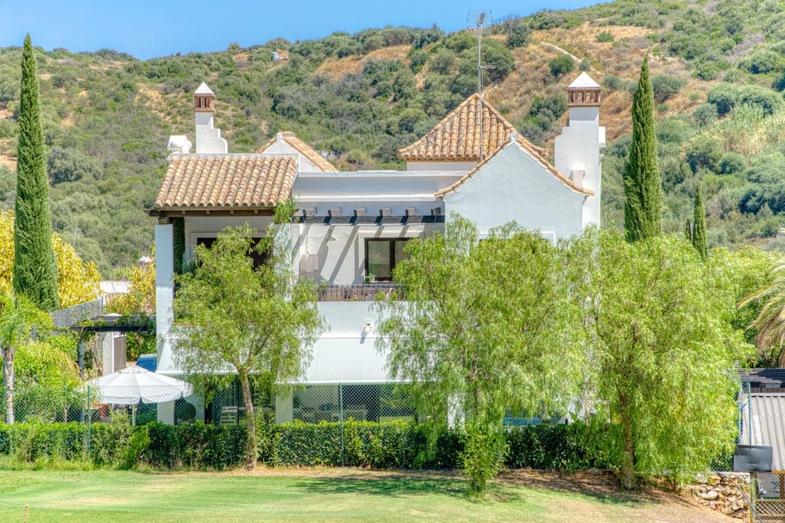 Elegant Three-Bedroom Detached Villa – Frontline Golf, West of Estepona