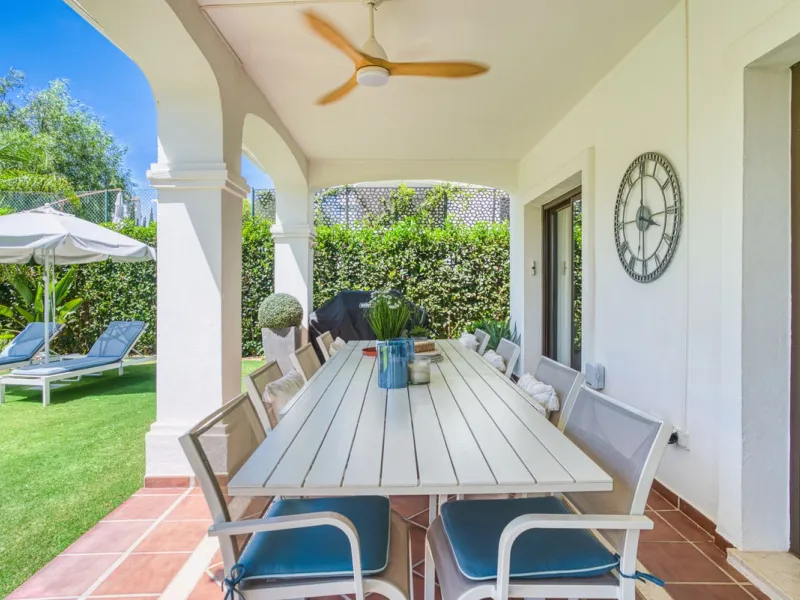 Elegant Three-Bedroom Detached Villa – Frontline Golf, West of Estepona