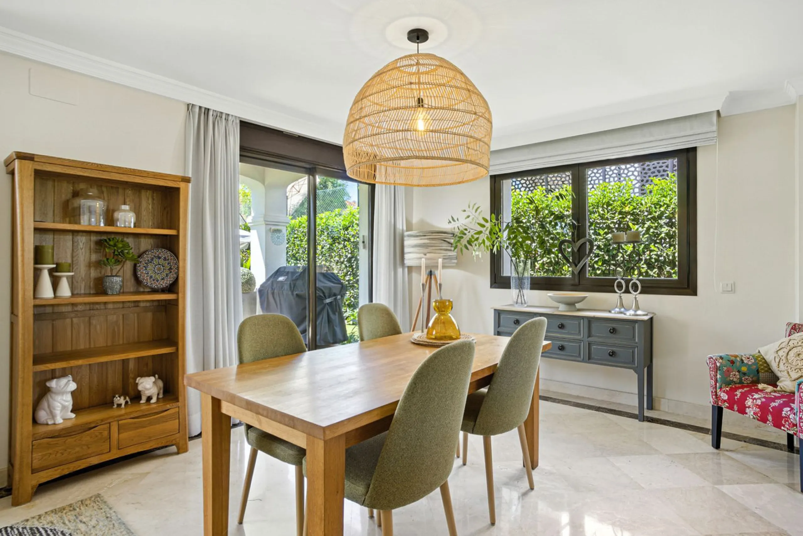 Elegant Three-Bedroom Detached Villa – Frontline Golf, West of Estepona