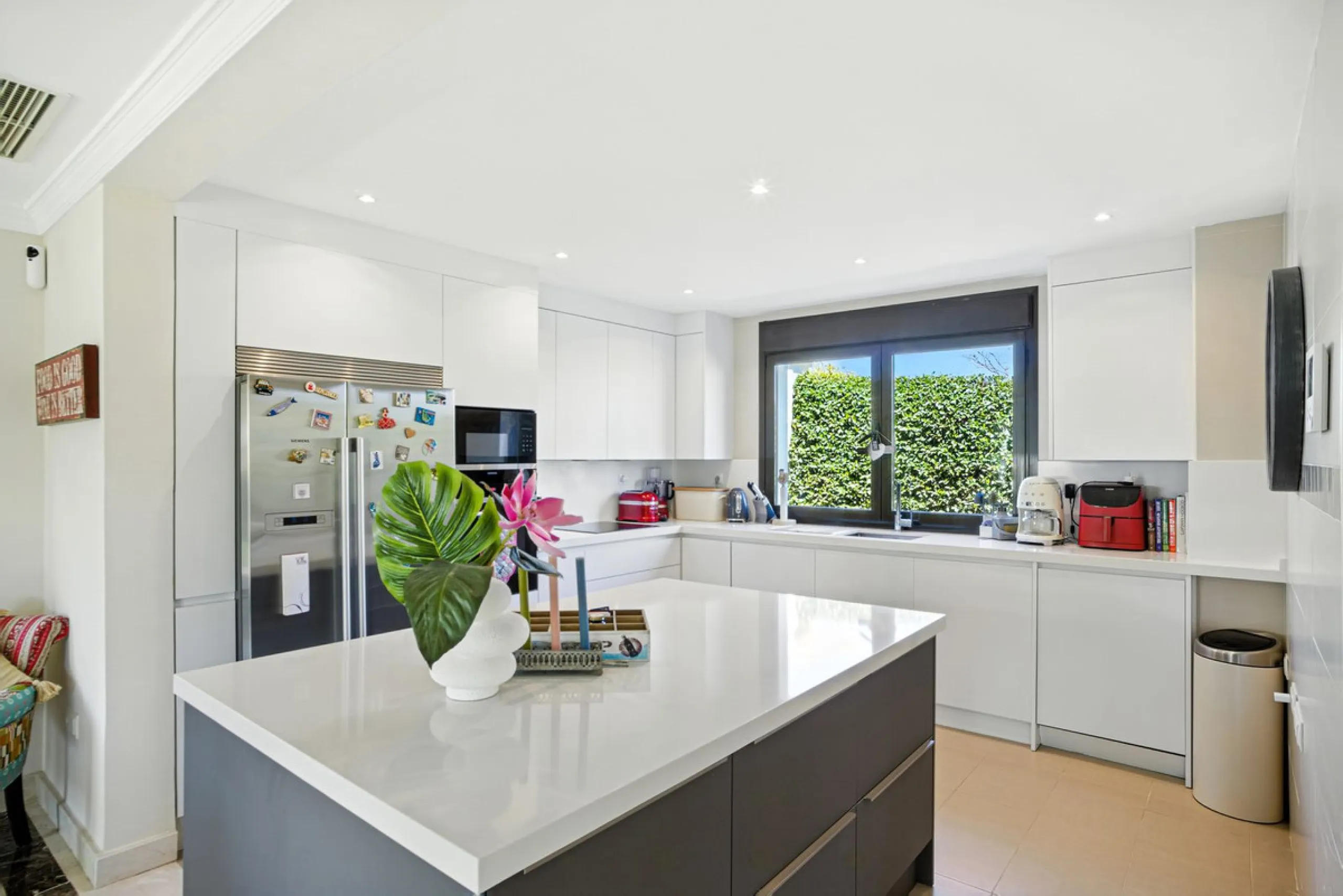 Elegant Three-Bedroom Detached Villa – Frontline Golf, West of Estepona