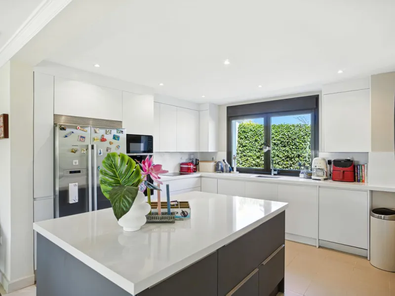 Elegant Three-Bedroom Detached Villa – Frontline Golf, West of Estepona