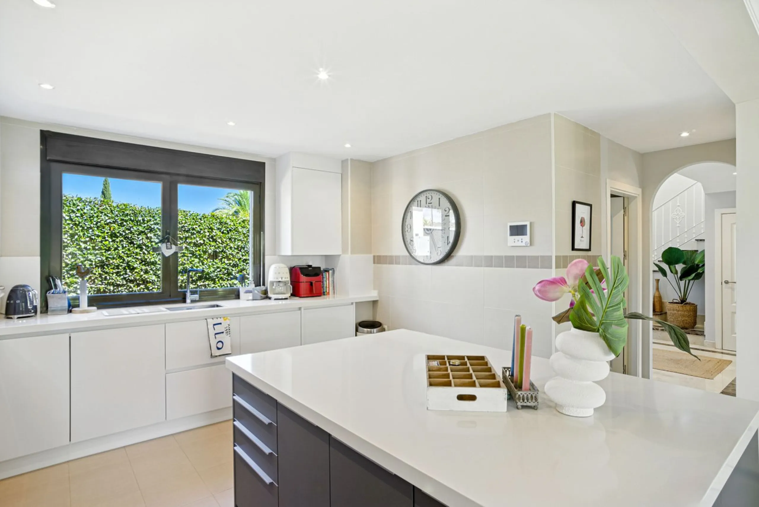 Elegant Three-Bedroom Detached Villa – Frontline Golf, West of Estepona