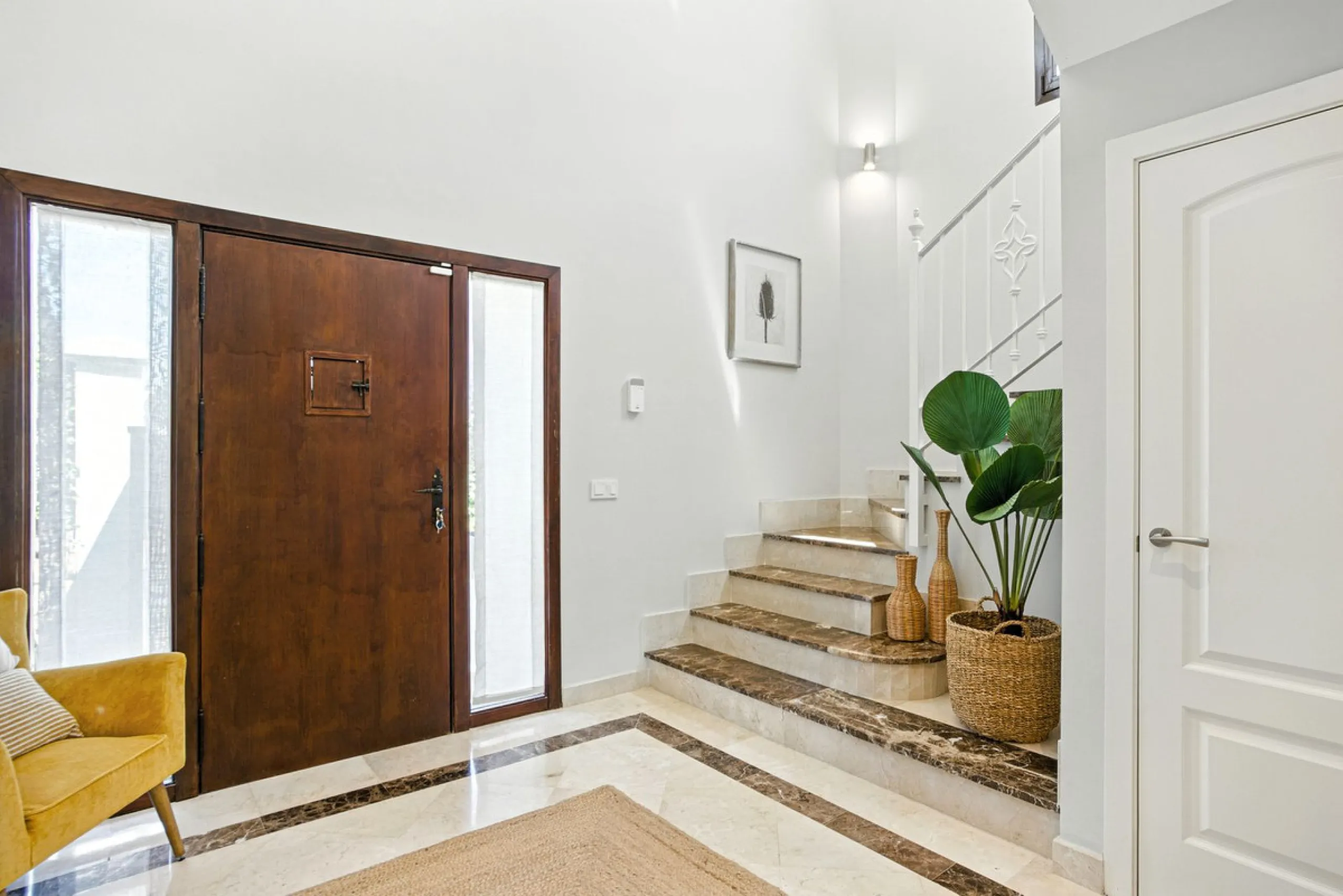 Elegant Three-Bedroom Detached Villa – Frontline Golf, West of Estepona
