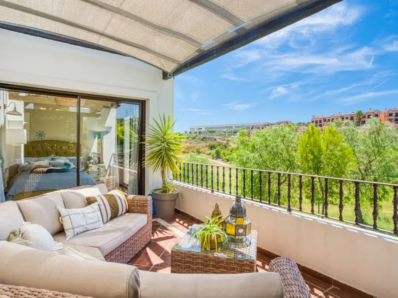 Elegant Three-Bedroom Detached Villa – Frontline Golf, West of Estepona