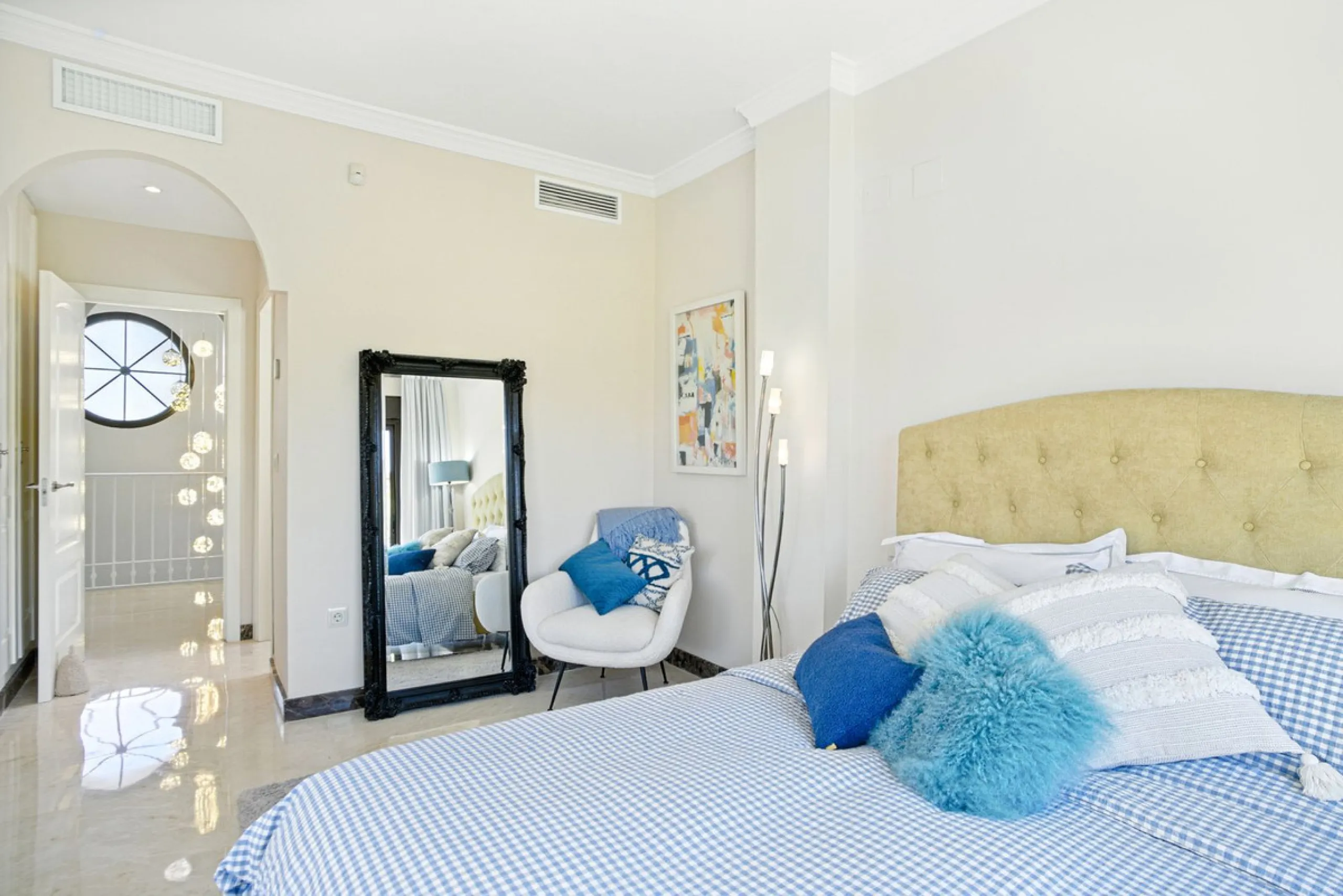 Elegant Three-Bedroom Detached Villa – Frontline Golf, West of Estepona