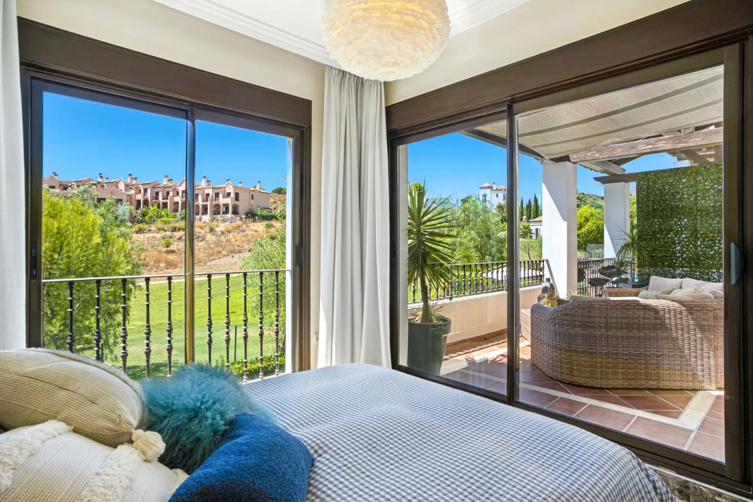 Elegant Three-Bedroom Detached Villa – Frontline Golf, West of Estepona