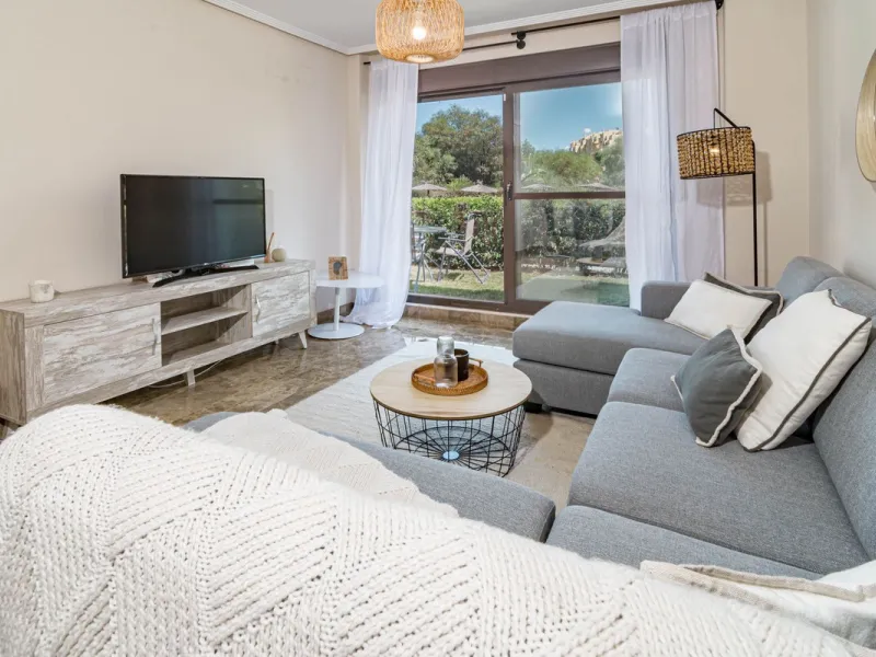 Apartment - Ground Floor Apartment в продаже в Estepona, Málaga. В доме 2 спален и 2 ванных комнат. Площадь дома 97 м². Площадь участка 66 м²