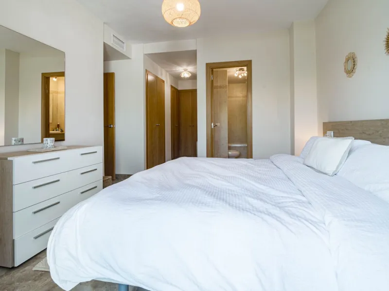 Apartment - Ground Floor Apartment в продаже в Estepona, Málaga. В доме 2 спален и 2 ванных комнат. Площадь дома 97 м². Площадь участка 66 м²