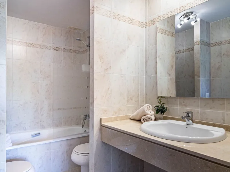 Apartment - Ground Floor Apartment в продаже в Estepona, Málaga. В доме 2 спален и 2 ванных комнат. Площадь дома 97 м². Площадь участка 66 м²