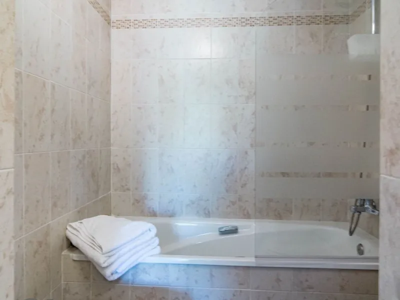 Apartment - Ground Floor Apartment в продаже в Estepona, Málaga. В доме 2 спален и 2 ванных комнат. Площадь дома 97 м². Площадь участка 66 м²
