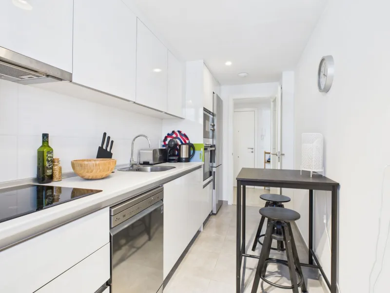 Move-In Ready Apartment in the Heart of Estepona – Fully Furnished