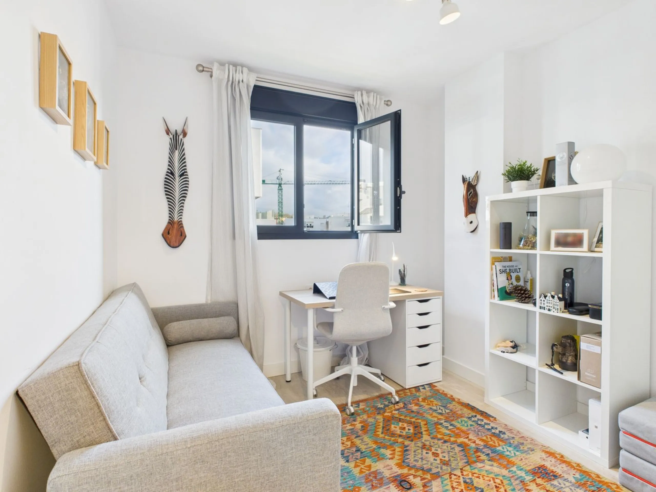 Move-In Ready Apartment in the Heart of Estepona – Fully Furnished