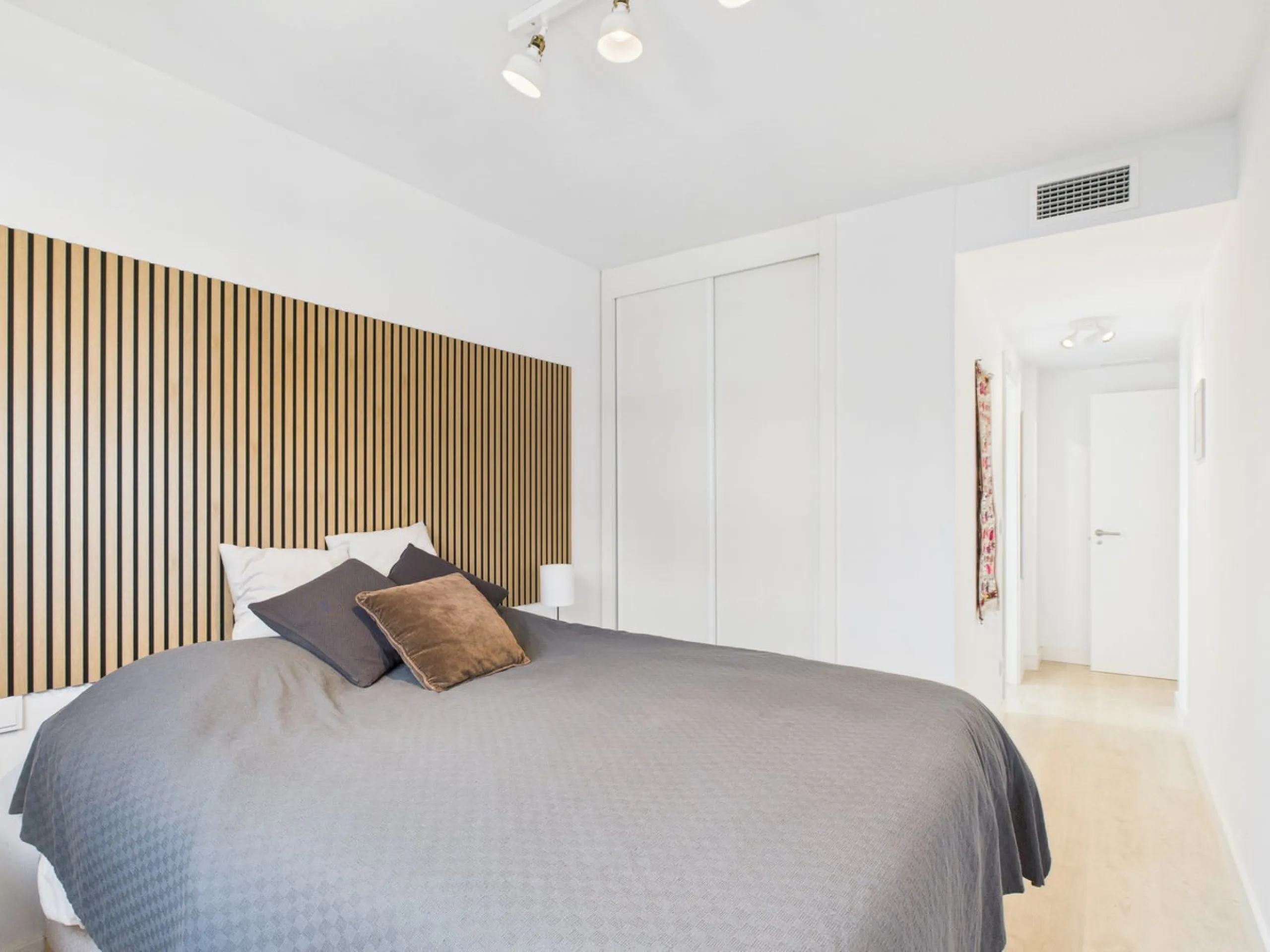 Move-In Ready Apartment in the Heart of Estepona – Fully Furnished