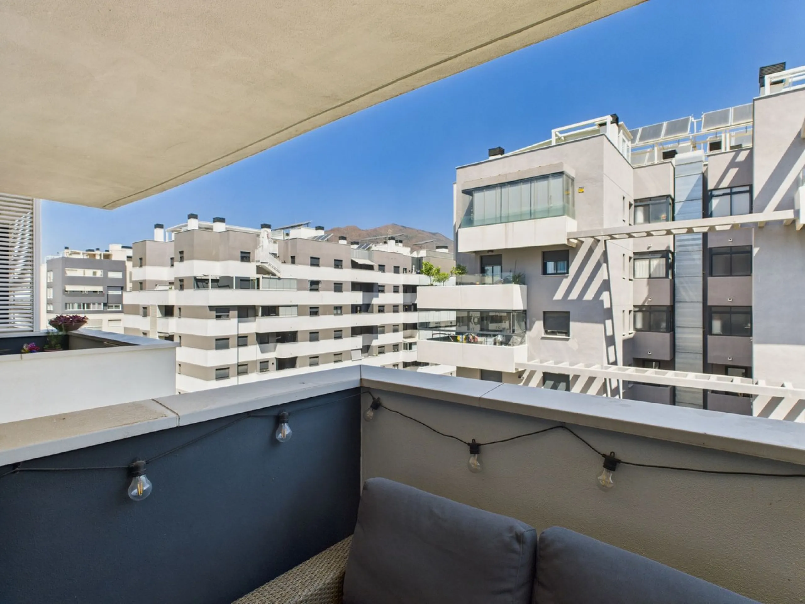 Move-In Ready Apartment in the Heart of Estepona – Fully Furnished