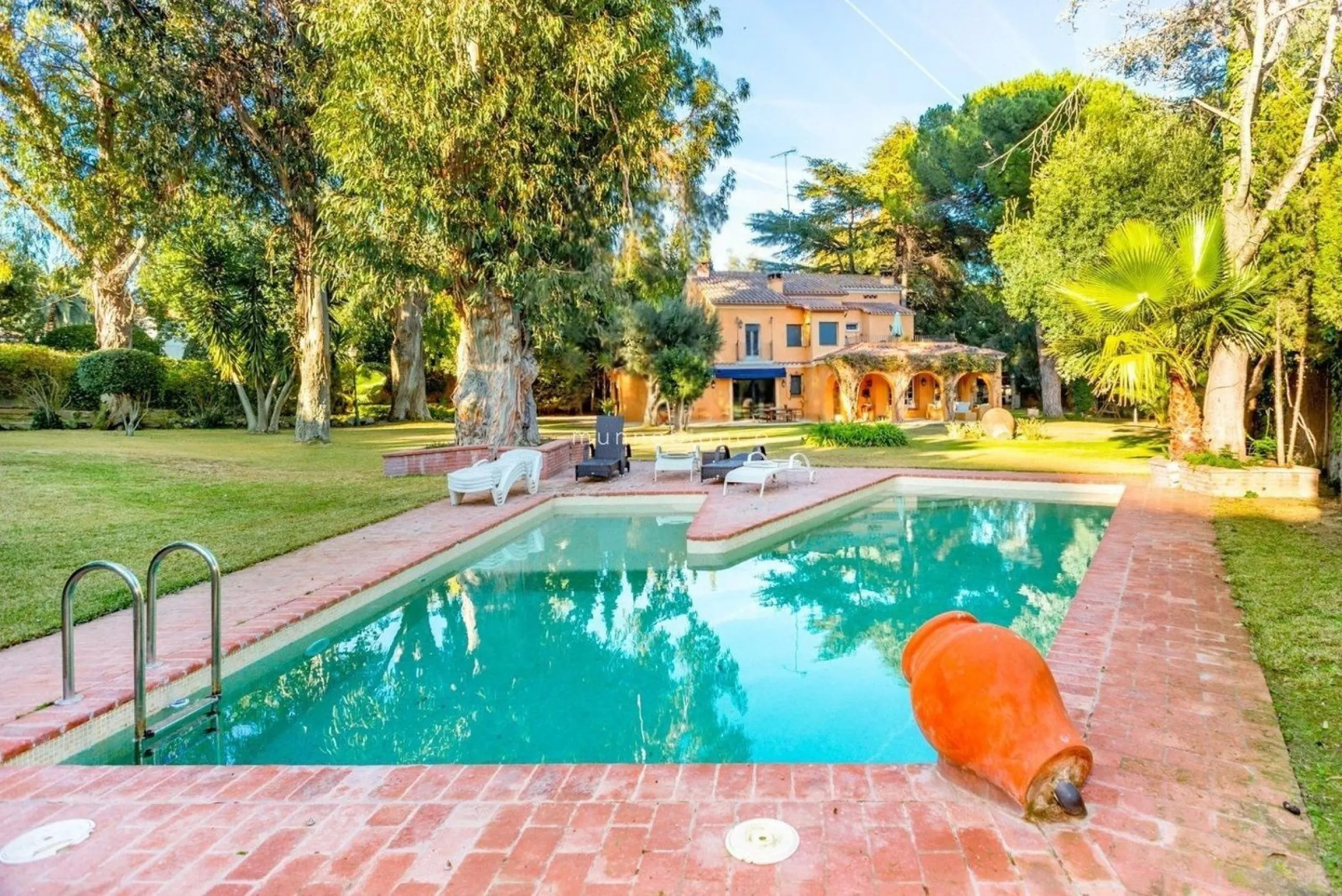 Exclusive Manor-Style Villa with Garden and Pool in the Province of Barcelona.