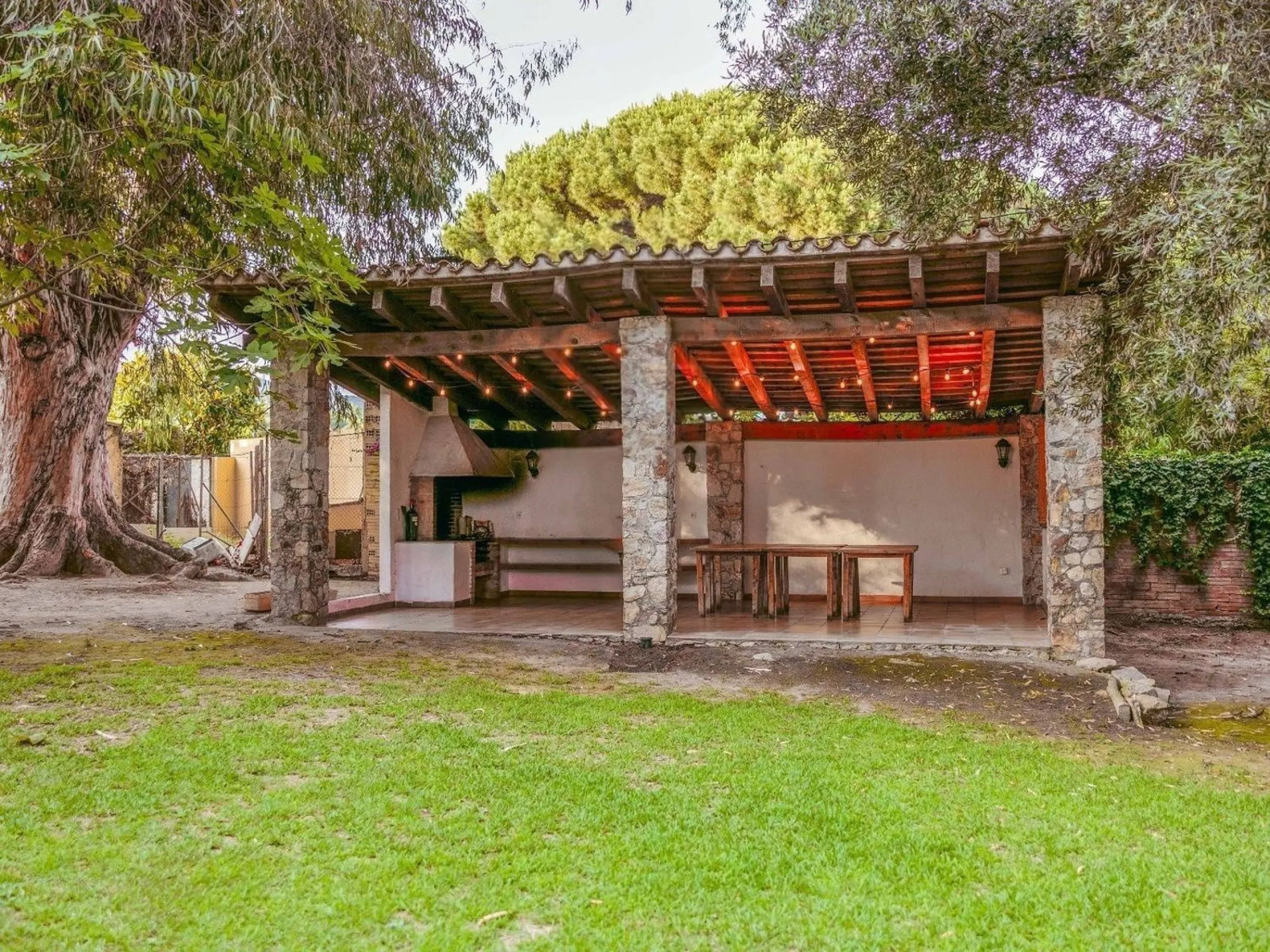Exclusive Manor-Style Villa with Garden and Pool in the Province of Barcelona.