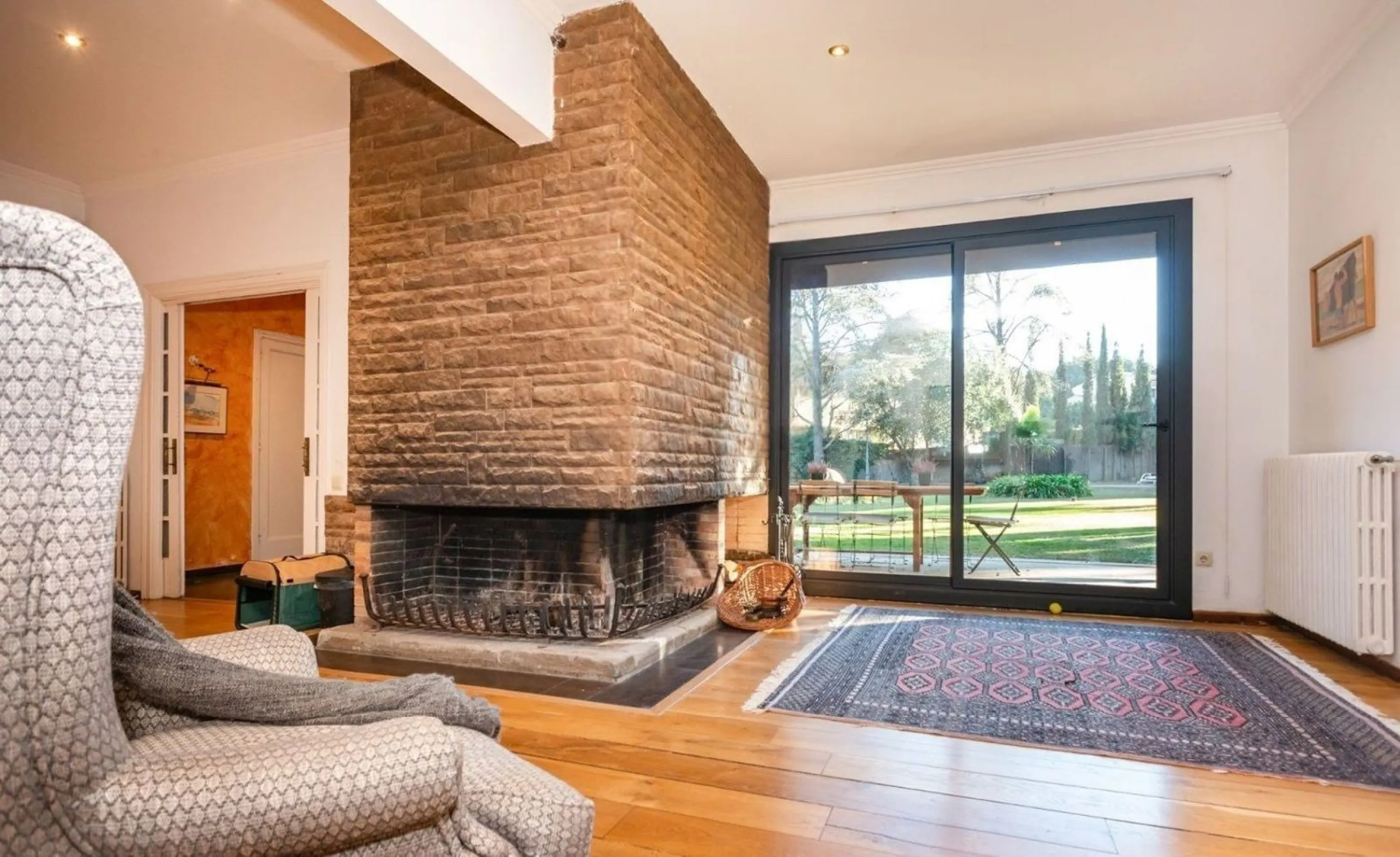 Exclusive Manor-Style Villa with Garden and Pool in the Province of Barcelona.