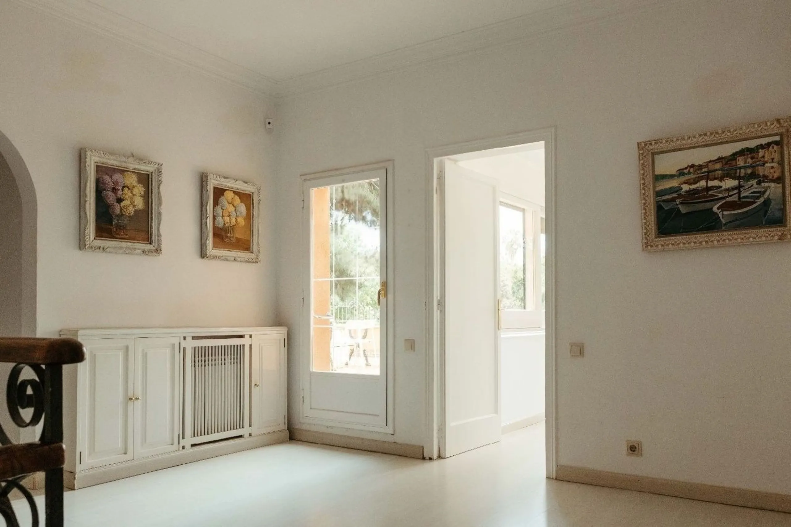 Exclusive Manor-Style Villa with Garden and Pool in the Province of Barcelona.