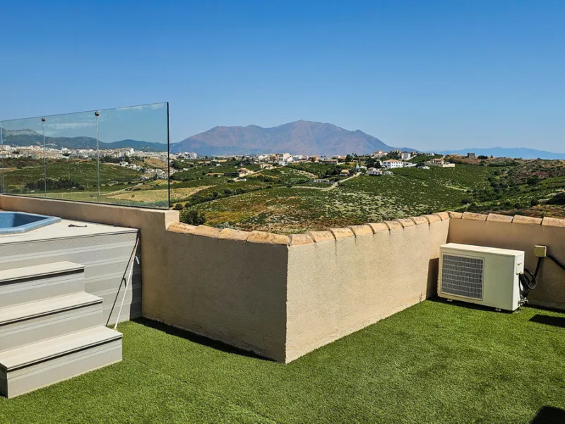 Experience luxury in this refurbished and modified semi-detached home featuring 4 bedrooms, 4 bathrooms, multiple terraces, and breathtaking panoramic views. Enjoy a private garden, private pool, and roof terrace with jacuzzi—all in a tranquil, private lo