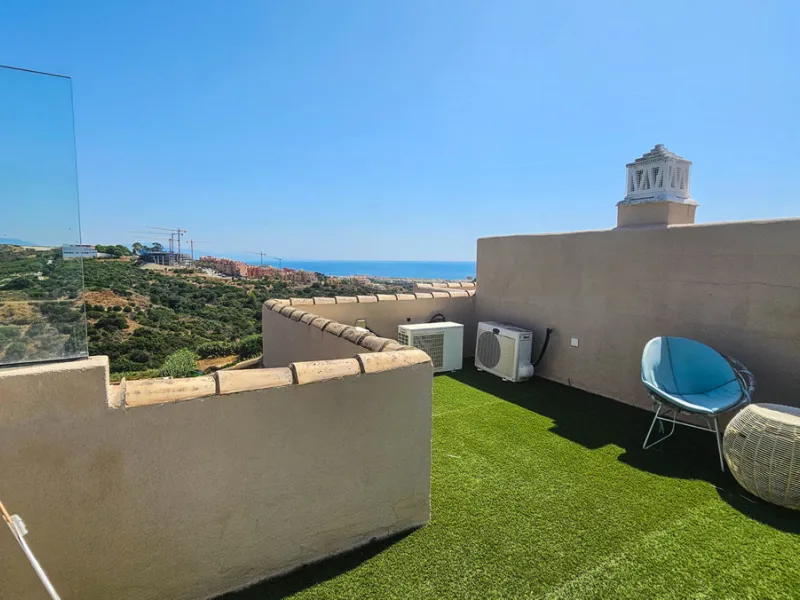 Experience luxury in this refurbished and modified semi-detached home featuring 4 bedrooms, 4 bathrooms, multiple terraces, and breathtaking panoramic views. Enjoy a private garden, private pool, and roof terrace with jacuzzi—all in a tranquil, private lo
