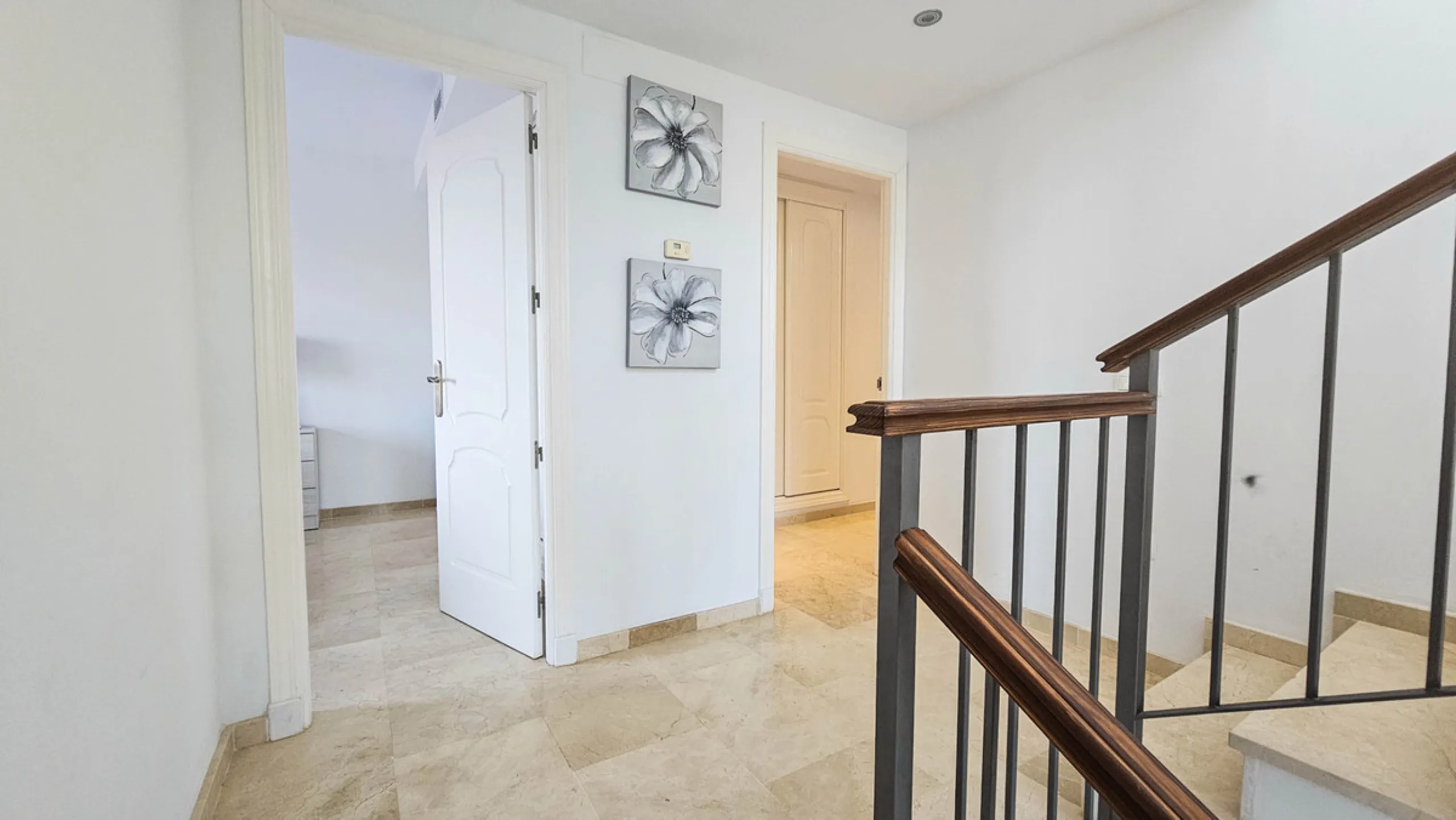 Experience luxury in this refurbished and modified semi-detached home featuring 4 bedrooms, 4 bathrooms, multiple terraces, and breathtaking panoramic views. Enjoy a private garden, private pool, and roof terrace with jacuzzi—all in a tranquil, private lo