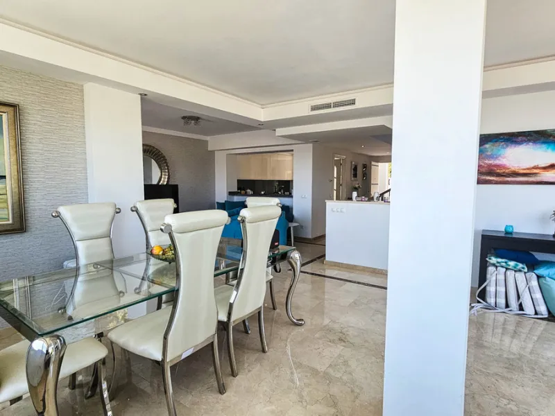 Experience luxury in this refurbished and modified semi-detached home featuring 4 bedrooms, 4 bathrooms, multiple terraces, and breathtaking panoramic views. Enjoy a private garden, private pool, and roof terrace with jacuzzi—all in a tranquil, private lo