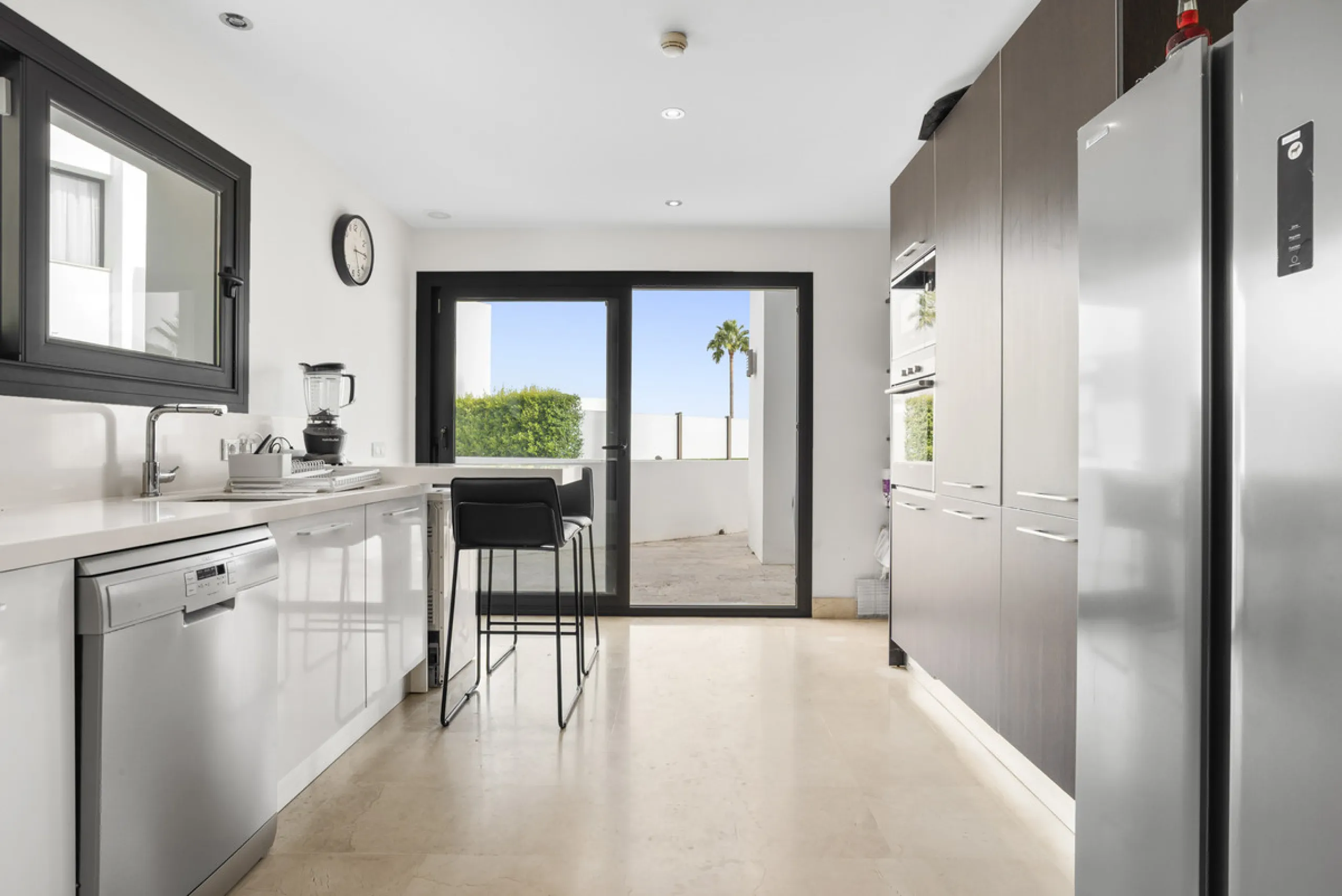 Set within the exclusive Atalaya Fairways community of Benahavís, this stunning contemporary villa offers a rare combination of elegance, privacy, and breathtaking views.