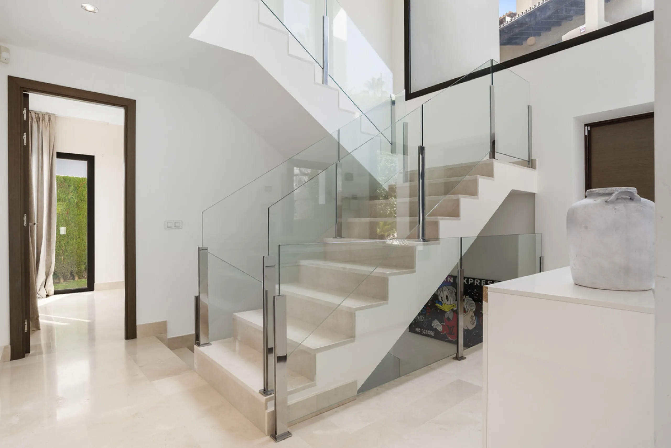 Set within the exclusive Atalaya Fairways community of Benahavís, this stunning contemporary villa offers a rare combination of elegance, privacy, and breathtaking views.