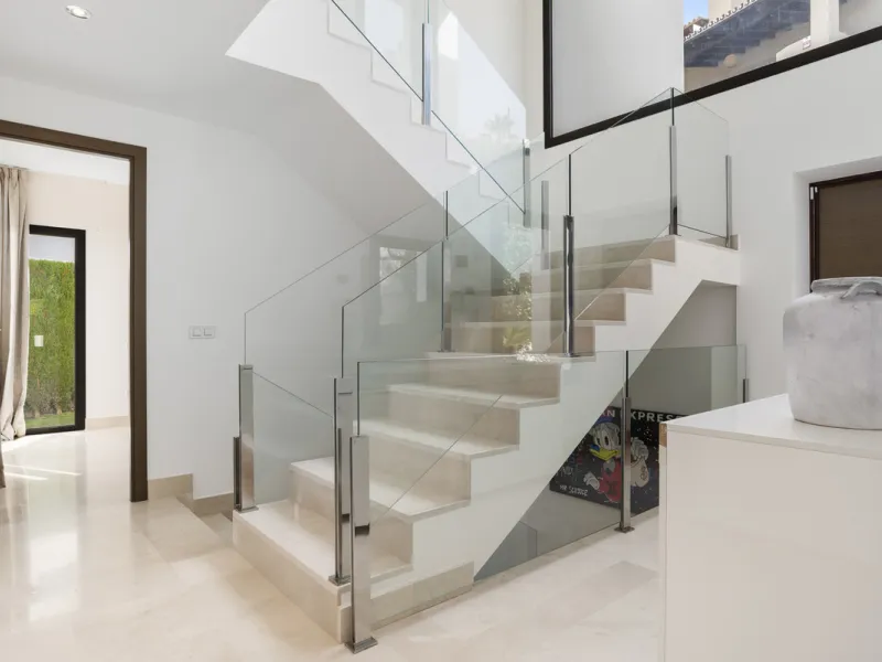 Set within the exclusive Atalaya Fairways community of Benahavís, this stunning contemporary villa offers a rare combination of elegance, privacy, and breathtaking views.